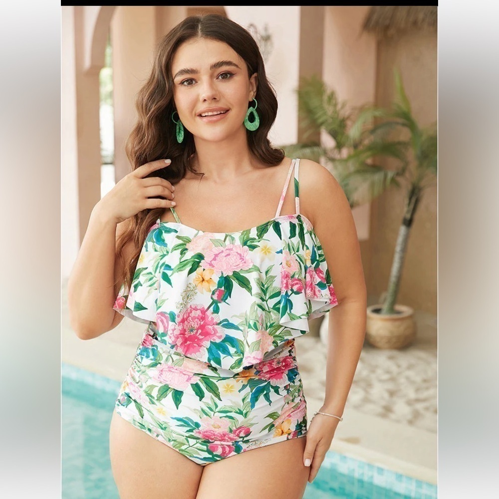 NWT  Floral ruched detail ruffle cami swimsuit plus 18/20 🌸 BS 24